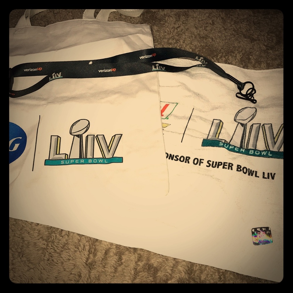 Super bowl LIV towel/ key chain/ tote bag official